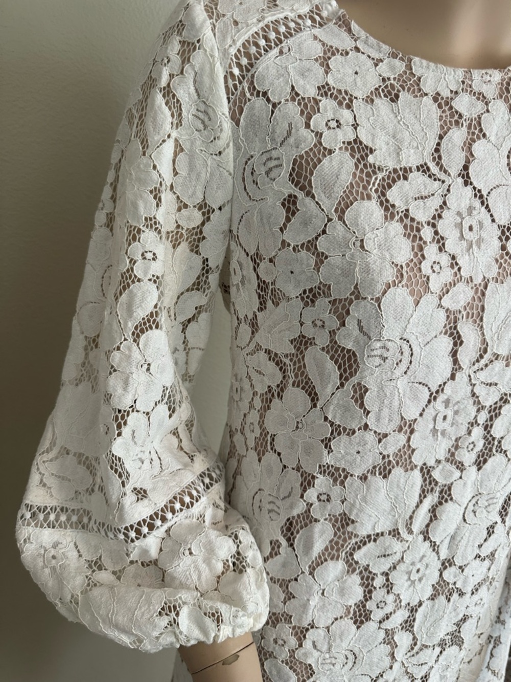 Vince Camuto Cream Floral Lace Dress - Picture 3 of 14